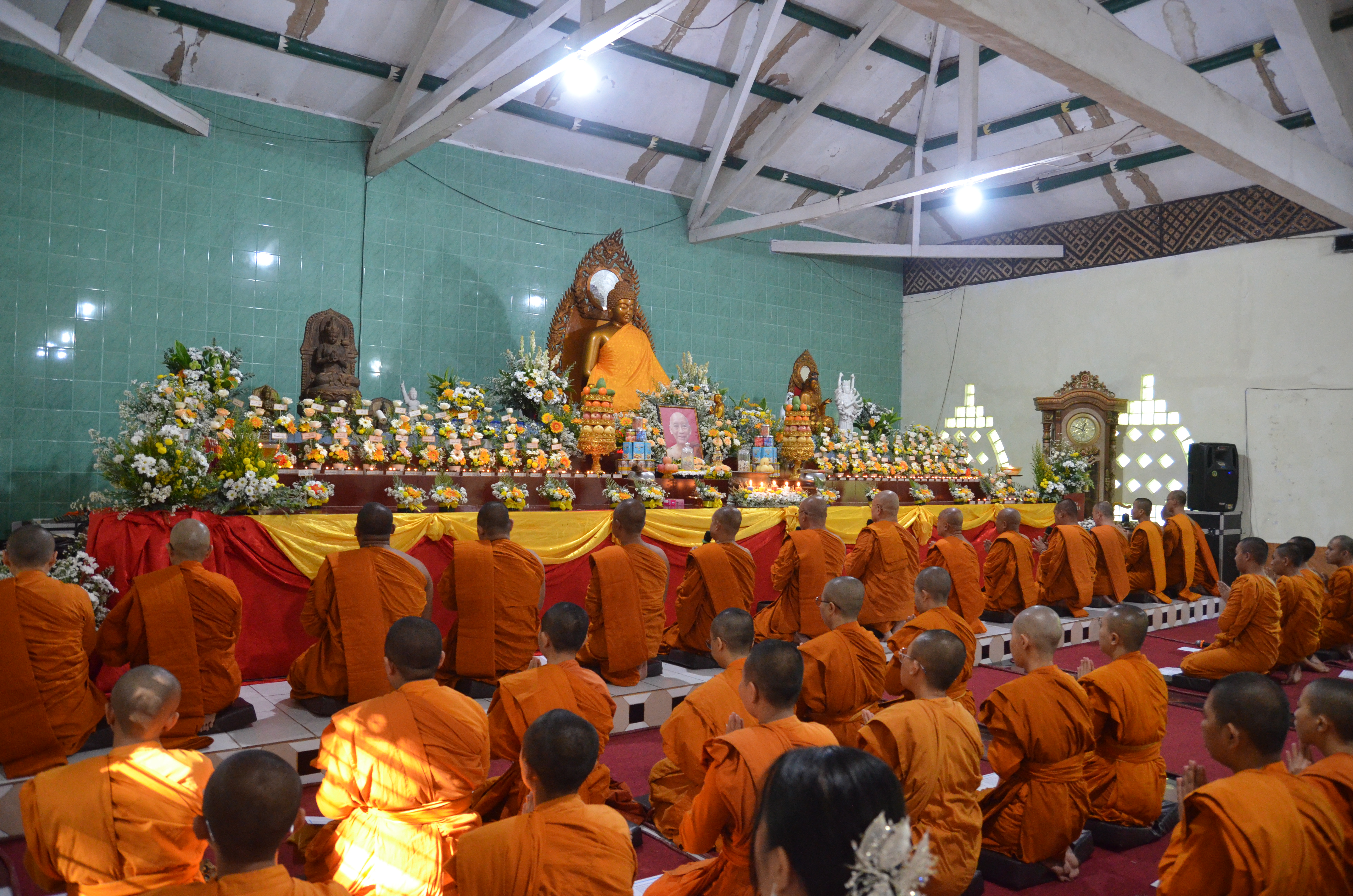 Peringatan 4 Tahun Wafatnya YM. Dharmasurya Bhumi Mahathera di STIAB Smaratungga
